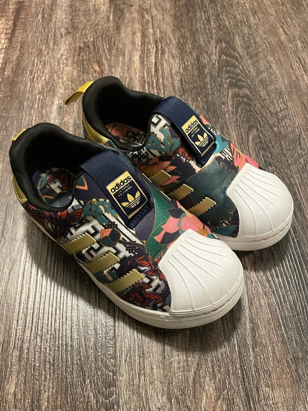 Adidas Sneakers 10